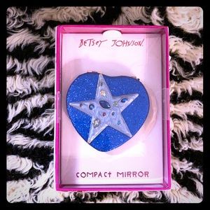Betsey Johnson compact mirror 💙